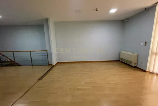 House for Sale 4+1 in Tirana - 485,000 Euro