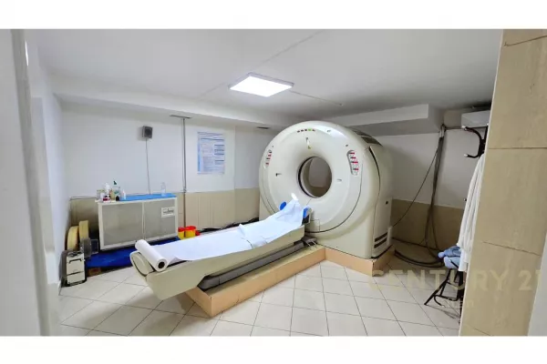 Ambient biznesi me qera 5+1 ne Tirane - 13,000 Euro