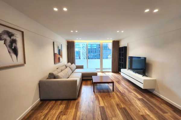 Shtepi me qera 2+1 ne Tirane - 1,100 Euro