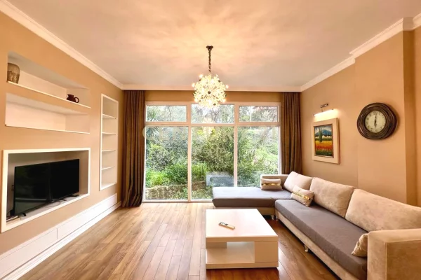 Shtepi me qera 2+1 ne Tirane - 850 Euro