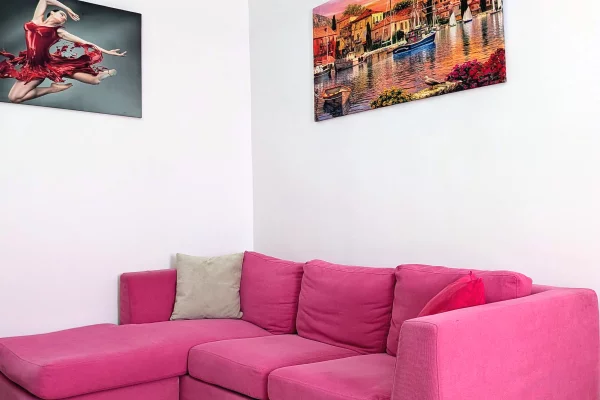 Shtepi me qera Garsoniere ne Tirane - 550 Euro