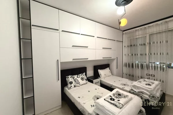 Shtepi me qera 2+1 ne Tirane - 800 Euro