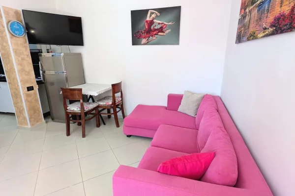 Shtepi me qera Garsoniere ne Tirane - 500 Euro