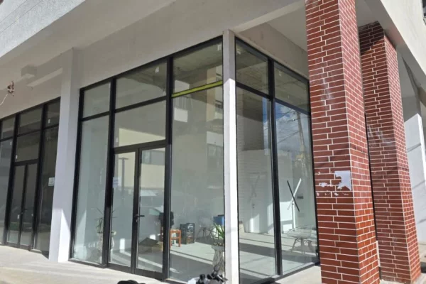 Business Property for Rent 1+1 in Tirana - 750 Euro