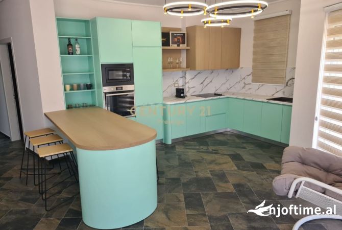 Shtepi me qera 2+1 ne Vlore - 1,100 Euro