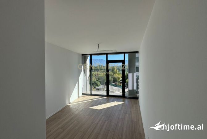 JAPIM ME QIRA ZYRE, TEK REZIDENCA LAKE VIEW, LIQENI I TIRANES !!!