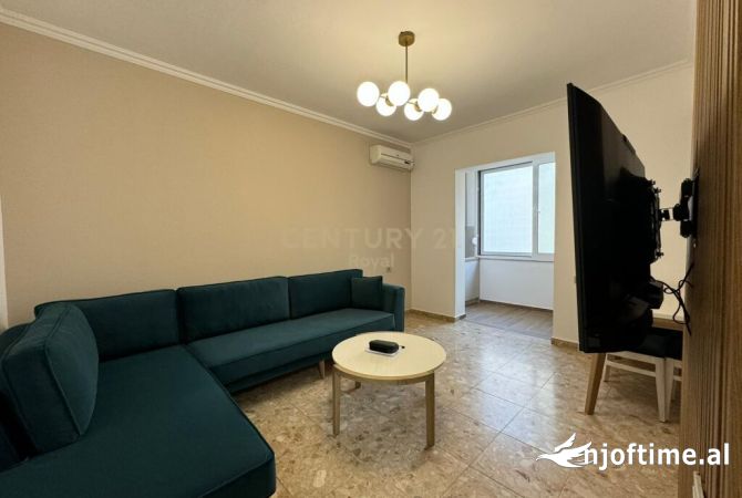 Shtepi me qera 1+1 ne Tirane - 700 Euro