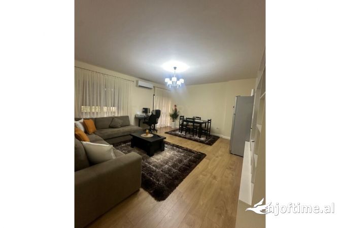 Casa in affitto 2+1 a Tirana - 1,000 Euro
