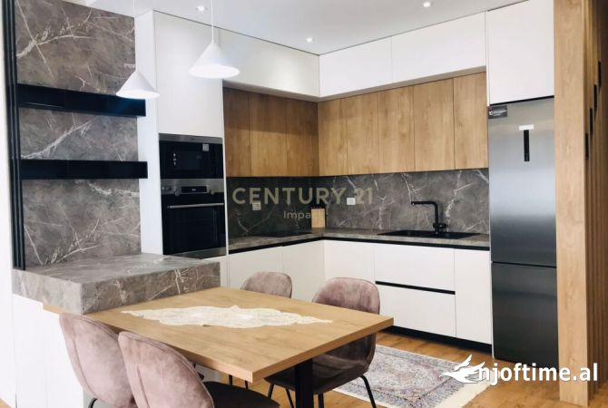 Shtepi ne shitje 3+1 ne Tirane - 215,000 Euro