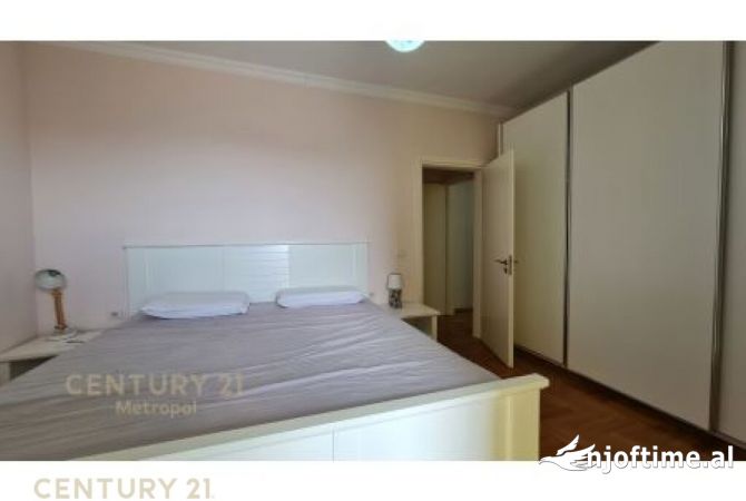 Shtepi me qera 2+1 ne Tirane - 1,100 Euro