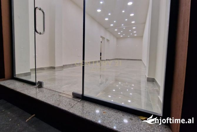 Ambient biznesi me qera 1+1 ne Tirane - 1,000 Euro