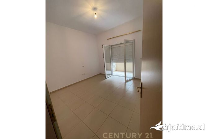 Shtepi me qera 2+1 ne Tirane - 500 Euro