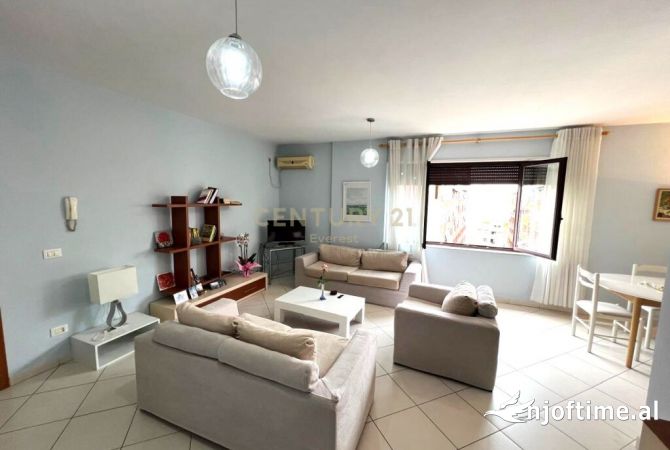 Shtepi me qera 2+1 ne Tirane - 700 Euro