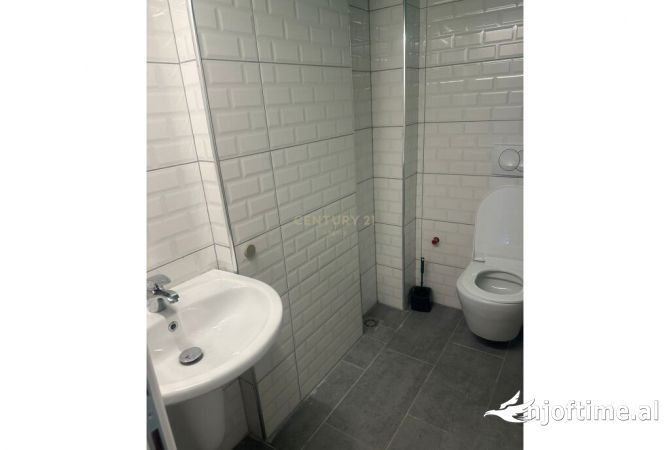 Zyre me Qira ne Bulevardi i Ri , Hipoteka 