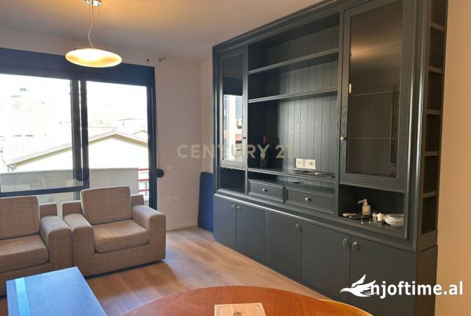 Shtepi me qera 2+1 ne Tirane - 1,100 Euro