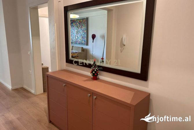 Shtepi me qera 2+1 ne Tirane - 1,100 Euro