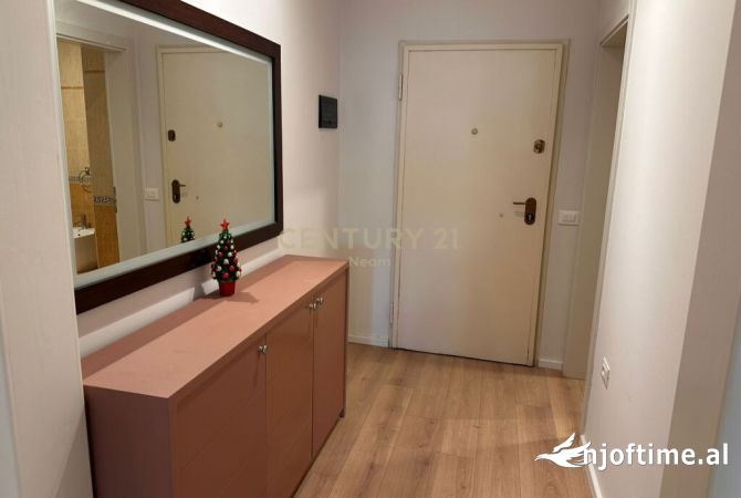 Shtepi me qera 2+1 ne Tirane - 1,100 Euro
