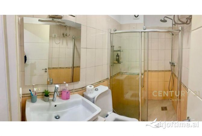 Shtepi me qera Apartament ne Tirane, 2+1, Mobilimi E mobiluar, Pagesa 600  Euro.