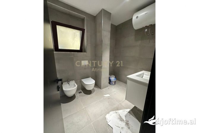 TEK TORRE DRIN JEPET ME QERA APARTAMENT 150M2 PER ZYRA OSE BANIM !!!