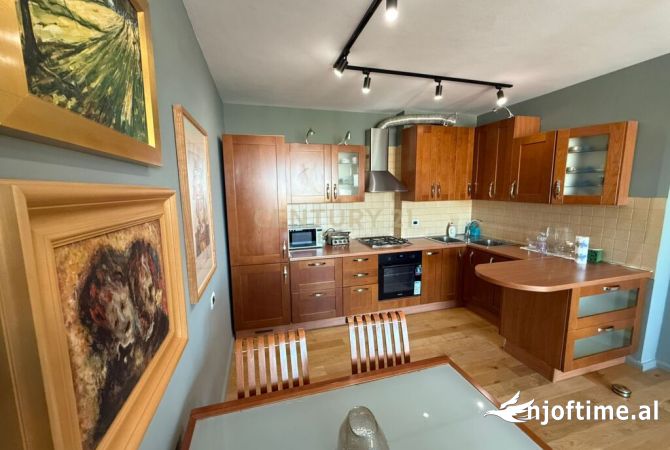 Shtepi me qera Apartament ne Tirane, 2+1, Mobilimi E mobiluar, Pagesa 1,500  Euro.