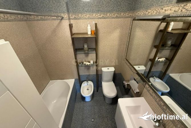 Shtepi me qera Apartament ne Tirane, 2+1, Mobilimi E mobiluar, Pagesa 1,500  Euro.