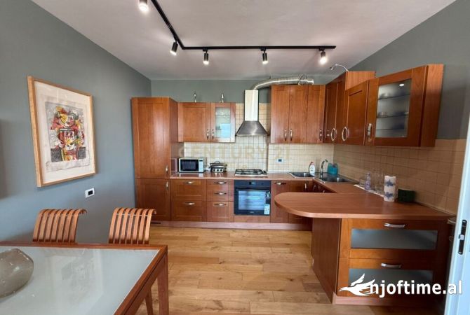 Shtepi me qera Apartament ne Tirane, 2+1, Mobilimi E mobiluar, Pagesa 1,500  Euro.