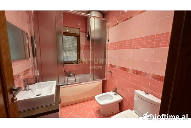 Shtepi me qera Apartament ne Tirane, 3+1, Mobilimi E mobiluar, Pagesa 1,500  Euro.