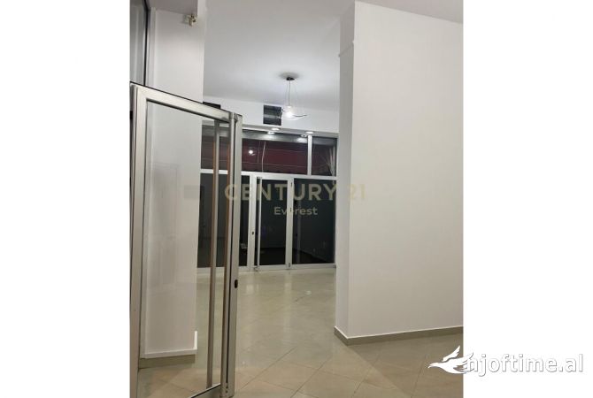 BRRAKA, JAPIM AMBJENT BIZNESI PER QIRA!