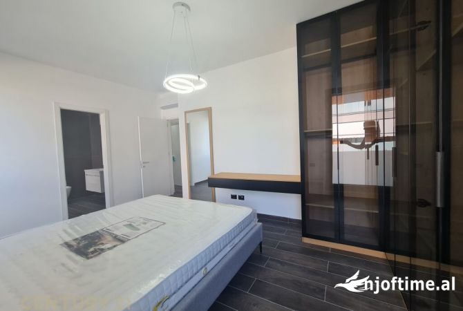 Shtepi me qera Apartament ne Tirane, 2+1, Mobilimi E mobiluar, Pagesa 1,600  Euro.