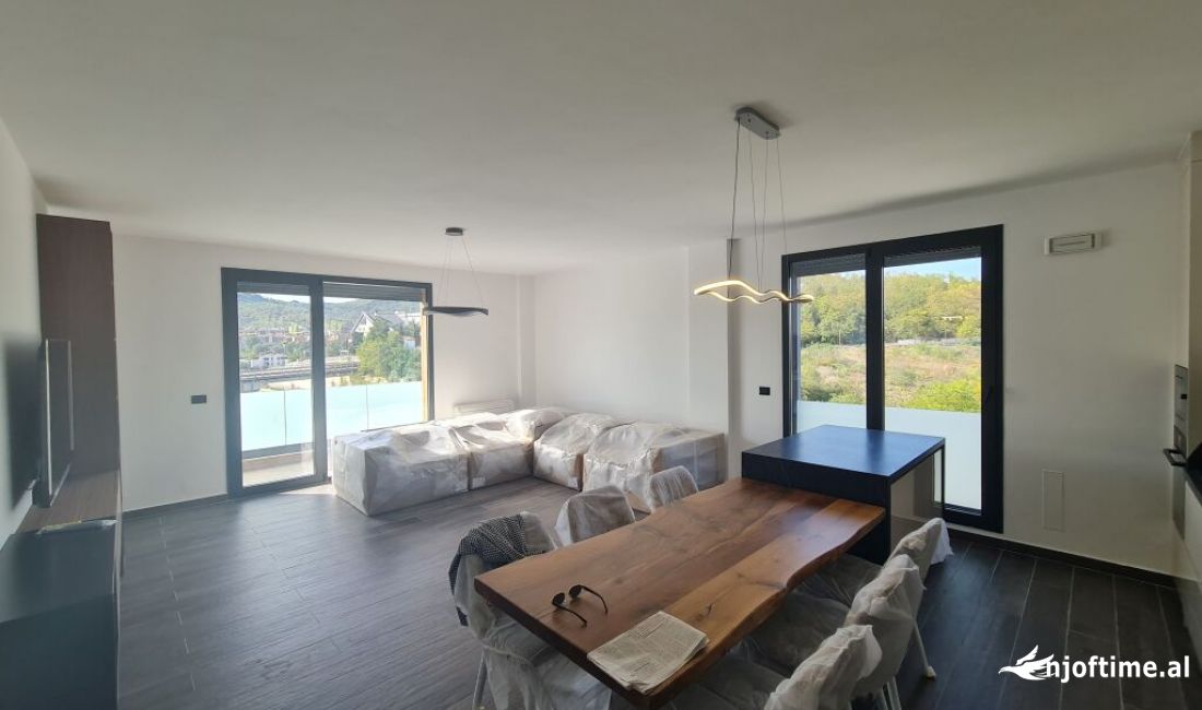 Shtepi me qera Apartament ne Tirane, 2+1, Mobilimi E mobiluar, Pagesa 1,600  Euro.