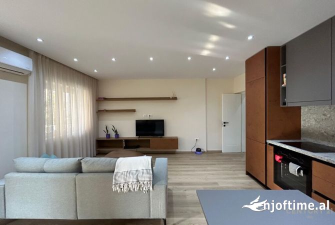 Shtepi me qera Apartament ne Tirane, 1+1, Mobilimi E mobiluar, Pagesa 800  Euro.