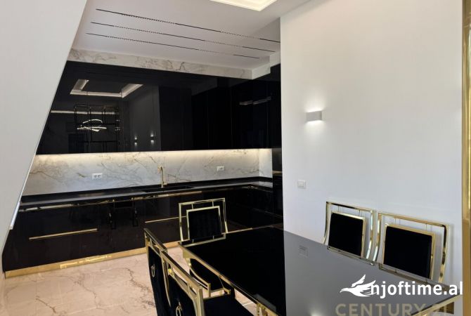 Shtepi me qera Apartament ne Tirane, 2+1, Mobilimi E mobiluar, Pagesa 1,800  Euro.