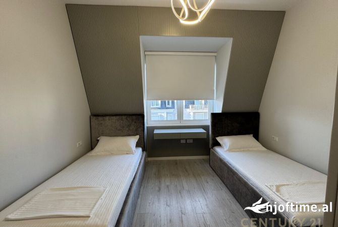 Shtepi me qera Apartament ne Tirane, 2+1, Mobilimi E mobiluar, Pagesa 1,800  Euro.