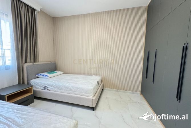 Penthouse (panoramic top floor) for rent in Tirana 3+1, Furnished