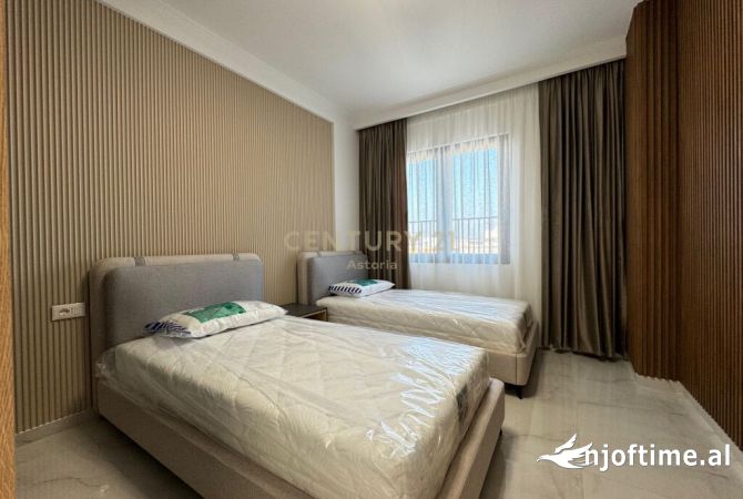 Penthouse (panoramic top floor) for rent in Tirana 3+1, Furnished