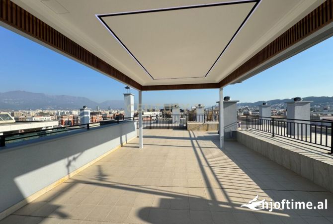 Penthouse (panoramic top floor) for rent in Tirana 3+1, Furnished
