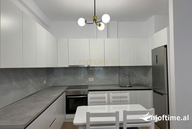 Shtepi me qera Apartament ne Tirane, 2+1, Mobilimi E mobiluar, Pagesa 550  Euro.