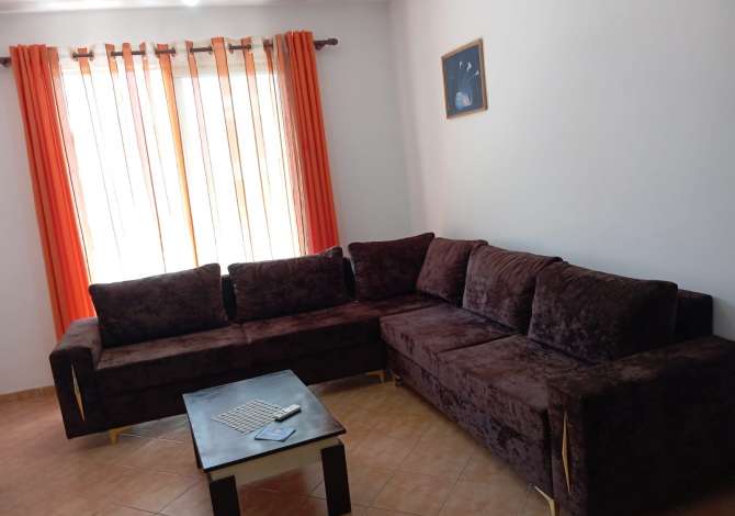Shtepi me qera 1+1 ne Tirane - 380 Euro