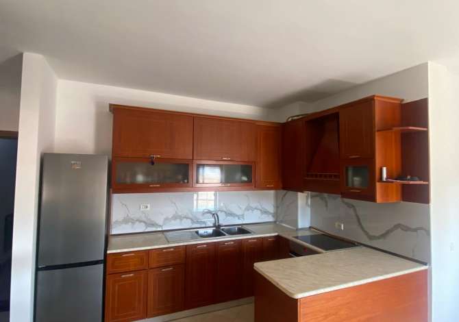 Shtepi me qera 2+1 ne Tirane - 500 Euro