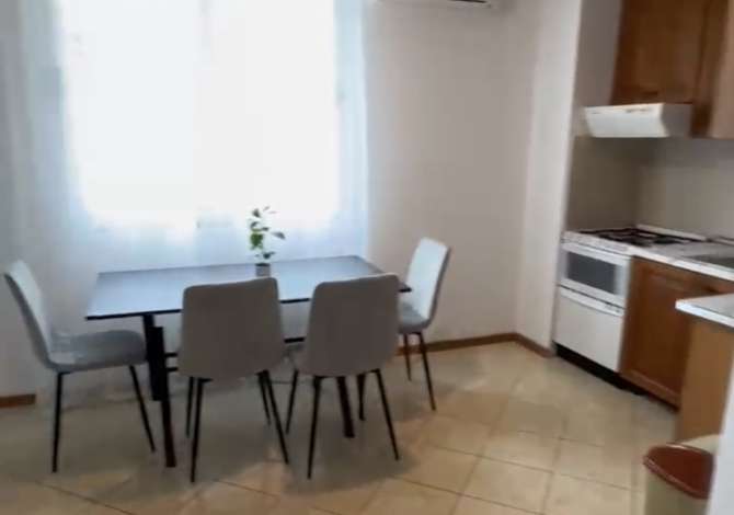 Shtepi me qera 2+1 ne Tirane - 600 Euro