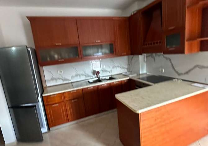 Shtepi me qera 2+1 ne Tirane - 450 Euro
