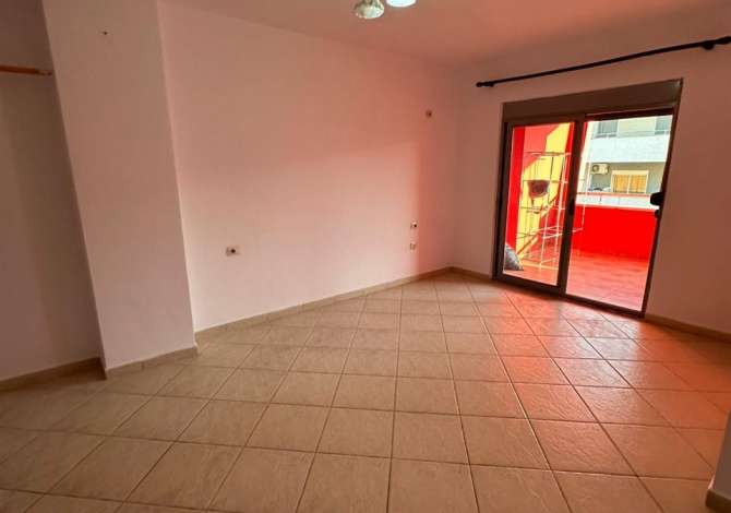 Shtepi me qera 2+1 ne Tirane - 350 Euro