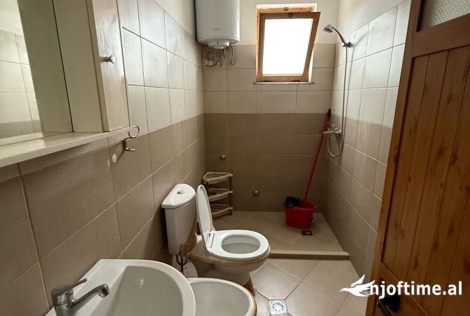 Shtepi me qera 2+1 ne Tirane - 350 Euro