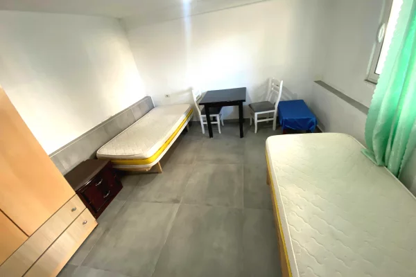 Shtepi me qera Garsoniere ne Tirane - 20,000 Leke