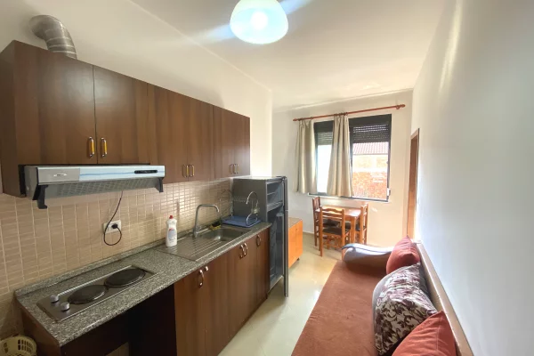 Casa privata/Indipendente in affitto a Tirana 1+1, Arredato