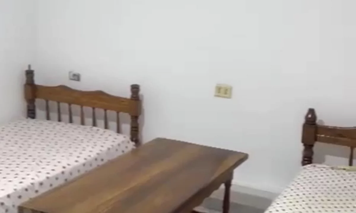 Casa privata/Indipendente in affitto a Tirana Garsoniere, Arredato