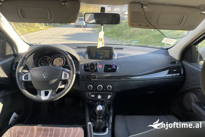 Makina ne shitje  ne Elbasan - 4,100 Euro