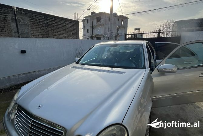 Makina ne shitje ne Lezhe - 4,200 Euro