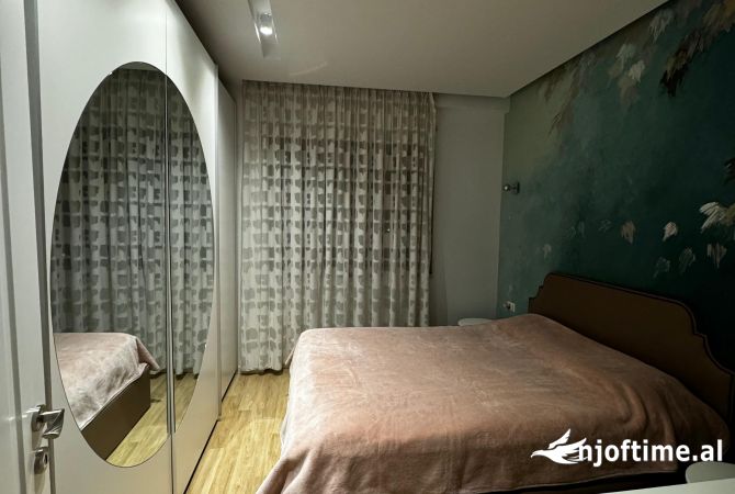 Shtepi me qera 2+1 ne Tirane - 75,000 Leke