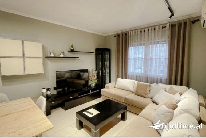 Shtepi me qera 1+1 ne Tirane - 450 Euro